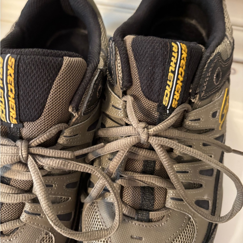 Skechers Men’s Olive Green and Black Athletic Walking Shoes - Picture 10 of 12